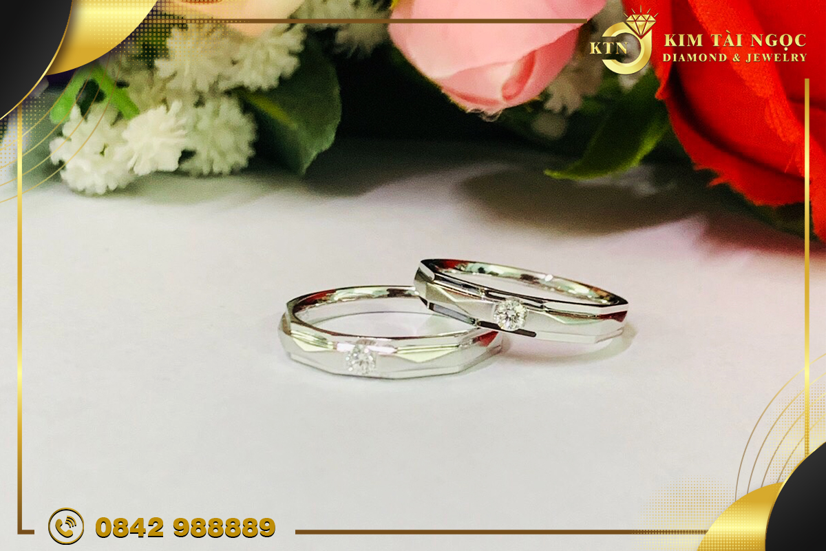 Mẫu nhẫn cưới đính đá sang trọng, quý phái