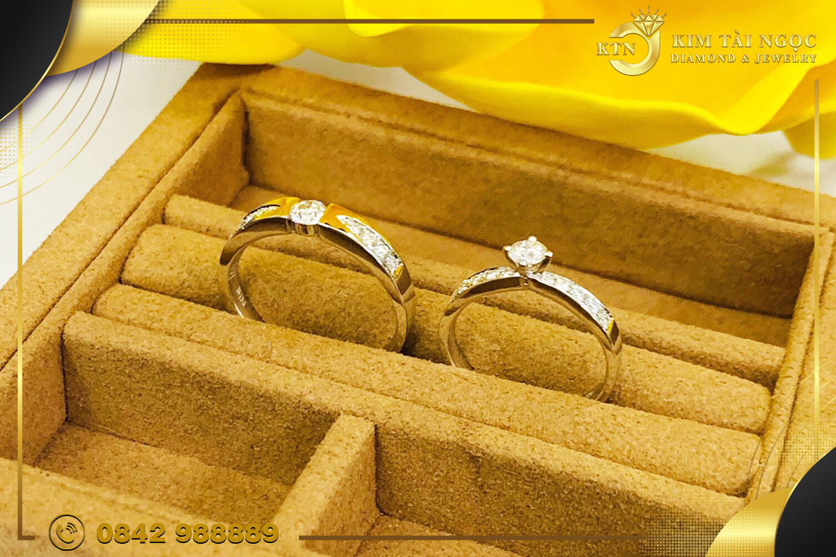 Tay đeo nhẫn cưới nam nên ở ngón nào?
